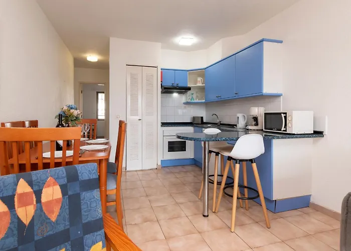 Cosy 1 Bedroom Communal Heated Pool Apartament *