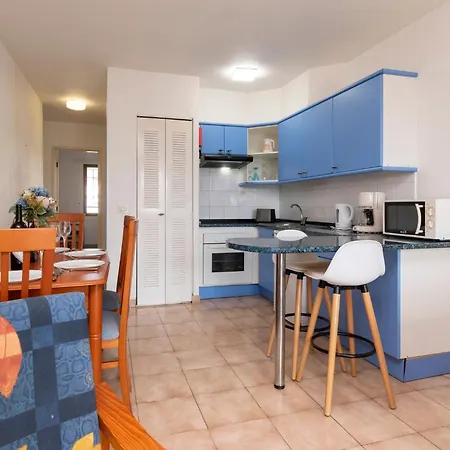 Cosy 1 Bedroom Communal Heated Pool Διαμέρισμα *