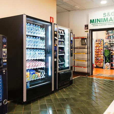 Cosy 1 Bedroom Communal Heated Pool *