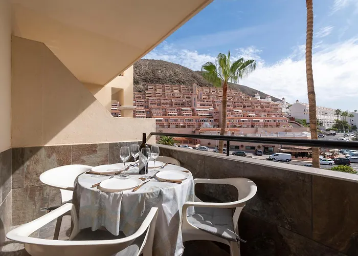 Apartment Cosy 1 Bedroom Communal Heated Pool