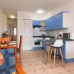 Cosy 1 Bedroom Communal Heated Pool アパート *
